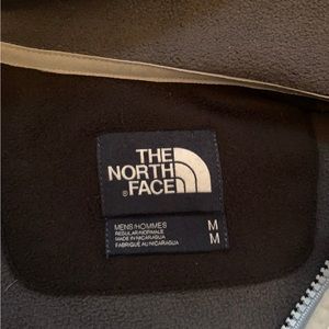 The North Face light weight coat, Color-grey and black